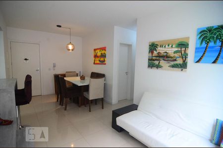 Sala de apartamento à venda com 2 quartos, 68m² em Marechal Rondon, Canoas