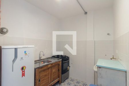 Cozinha de kitnet/studio para alugar com 1 quarto, 33m² em República, São Paulo