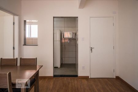 Sala de apartamento para alugar com 1 quarto, 43m² em Jardim Chapadão, Campinas