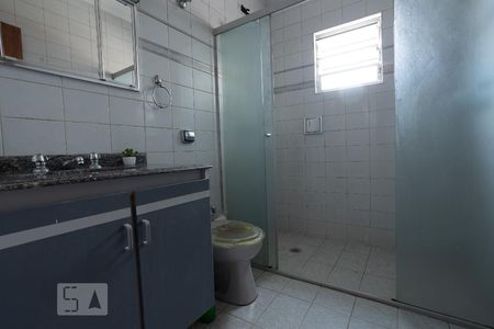 Banheiro de kitnet/studio para alugar com 1 quarto, 20m² em Vila Libanesa, São Paulo