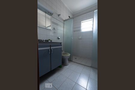 Banheiro de kitnet/studio para alugar com 1 quarto, 20m² em Vila Libanesa, São Paulo