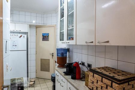 Apartamento à venda com 172m², 4 quartos e 3 vagas Apartamento à venda com 172m², 4 quartos e 3 vagasCozinha