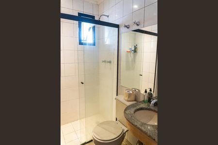 Apartamento à venda com 172m², 4 quartos e 3 vagas Apartamento à venda com 172m², 4 quartos e 3 vagasBanheiro Social