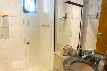 Apartamento à venda com 172m², 4 quartos e 3 vagas Apartamento à venda com 172m², 4 quartos e 3 vagasBanheiro Social