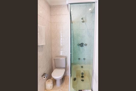 Apartamento à venda com 172m², 4 quartos e 3 vagas Apartamento à venda com 172m², 4 quartos e 3 vagasBanheiro da Suíte 2