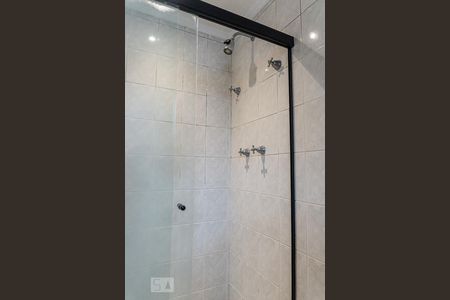 Apartamento à venda com 172m², 4 quartos e 3 vagas Apartamento à venda com 172m², 4 quartos e 3 vagasBanheiro da Suíte 1