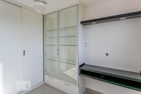 Quarto 1 de apartamento para alugar com 2 quartos, 57m² em Jardim Guanabara, Belo Horizonte