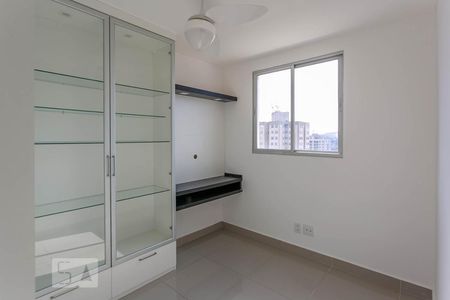 Quarto 1 de apartamento para alugar com 2 quartos, 57m² em Jardim Guanabara, Belo Horizonte