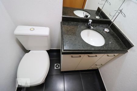 Lavabo de apartamento para alugar com 3 quartos, 87m² em Jardim Goiás, Goiânia