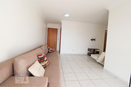 Sala de apartamento para alugar com 3 quartos, 87m² em Jardim Goiás, Goiânia