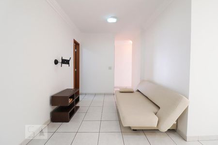 Sala de apartamento para alugar com 3 quartos, 87m² em Jardim Goiás, Goiânia