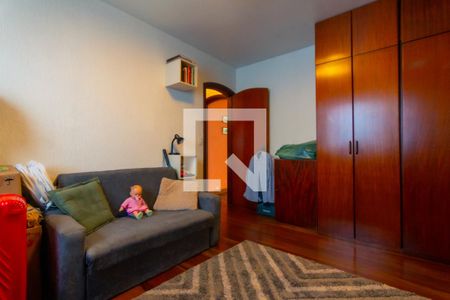 Casa à venda com 608m², 3 quartos e 6 vagas Casa à venda com 608m², 3 quartos e 6 vagasQuarto 3 - suíte