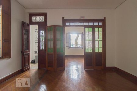 Sala 1 de casa à venda com 6 quartos, 320m² em Vila Buarque, São Paulo