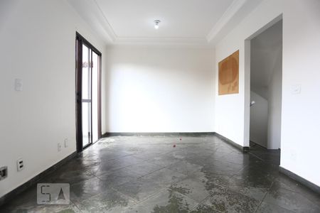 Sala de casa de condomínio para alugar com 3 quartos, 130m² em Vila São Silvestre, São Paulo