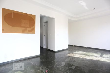 Sala de casa de condomínio para alugar com 3 quartos, 130m² em Vila São Silvestre, São Paulo