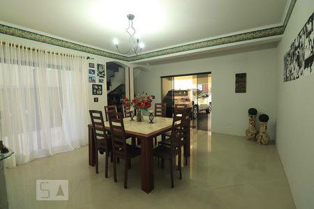 Sala de Jantar de casa à venda com 3 quartos, 318m² em Vila Scarpelli, Santo André