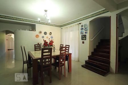 Sala de Jantar de casa à venda com 3 quartos, 318m² em Vila Scarpelli, Santo André