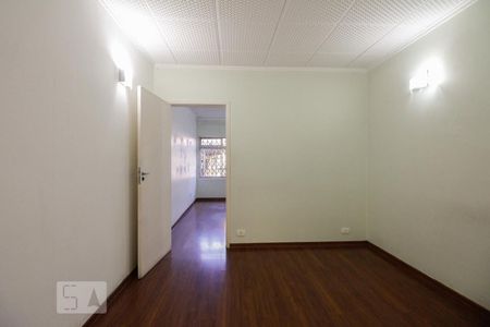 Sala de casa à venda com 4 quartos, 250m² em Vila Bertioga, São Paulo