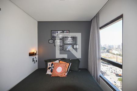 Quarto 1 de apartamento à venda com 2 quartos, 70m² em Jardim Fonte do Morumbi, São Paulo