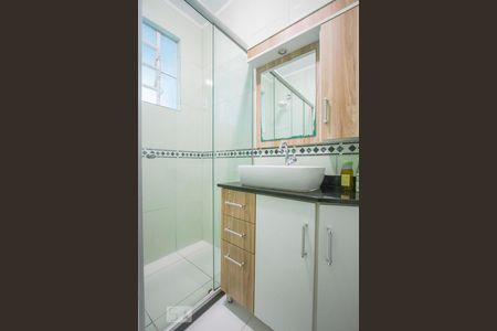 Banheiro de apartamento à venda com 3 quartos, 59m² em Cristo Redentor, Porto Alegre