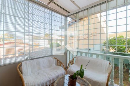 Sala de casa à venda com 4 quartos, 300m² em Partenon, Porto Alegre