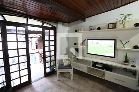 Sala de casa à venda com 2 quartos, 165m² em Vila Marieta, São Paulo