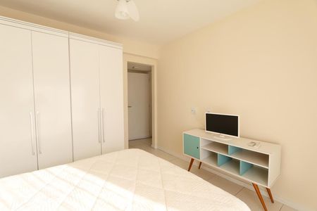 Quarto suite 1 de apartamento para alugar com 2 quartos, 80m² em Jacarepaguá, Rio de Janeiro