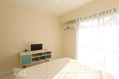 Quarto suite 1 de apartamento para alugar com 2 quartos, 80m² em Jacarepaguá, Rio de Janeiro