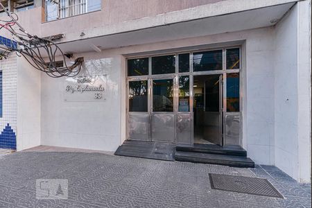 Studio para alugar com 42m², 1 quarto e sem vaga Studio para alugar com 42m², 1 quarto e sem vagaFachada