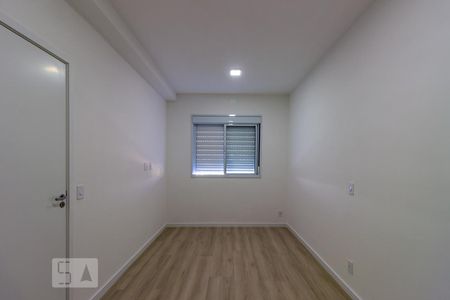 Quarto de apartamento para alugar com 1 quarto, 44m² em Jardim Tupanci, Barueri