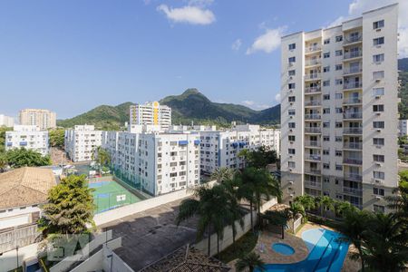 Vista de apartamento à venda com 2 quartos, 65m² em Jacarepaguá, Rio de Janeiro
