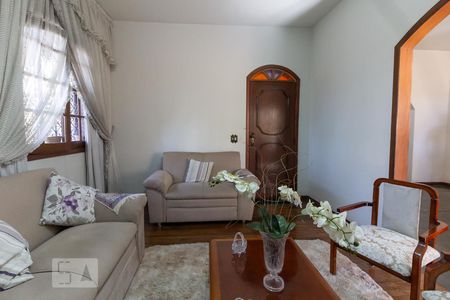 Sala de casa à venda com 4 quartos, 360m² em Vila Cloris, Belo Horizonte