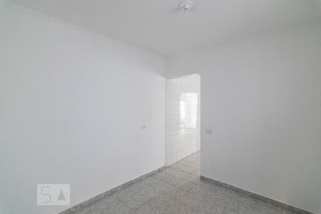 Sala de casa para alugar com 2 quartos, 70m² em Jardim Stella, Santo André