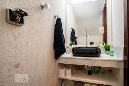 Lavabo de casa de condomínio à venda com 3 quartos, 130m² em Chácara Seis de Outubro, São Paulo