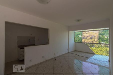 Sala de apartamento à venda com 2 quartos, 50m² em Freguesia (jacarepaguá), Rio de Janeiro