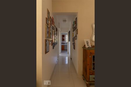 corredor de apartamento à venda com 3 quartos, 69m² em Jardim Carvalho, Porto Alegre