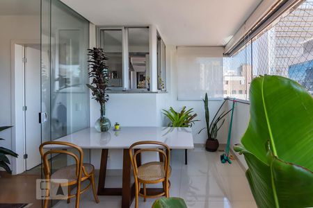 Varanda Sala de apartamento para alugar com 2 quartos, 100m² em Santo Agostinho, Belo Horizonte