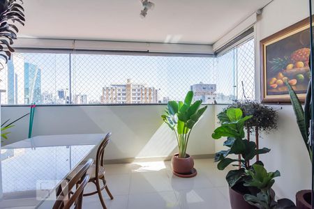 Varanda Sala de apartamento para alugar com 2 quartos, 100m² em Santo Agostinho, Belo Horizonte