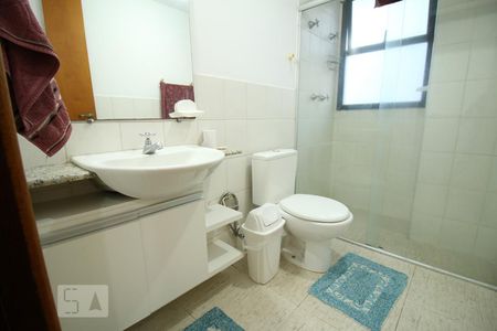 Banheiro 2 de kitnet/studio para alugar com 1 quarto, 80m² em Parque Residencial Aquarius, São José dos Campos