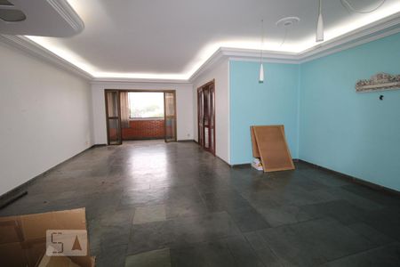 Apartamento para alugar com 235m², 3 quartos e 2 vagasSala