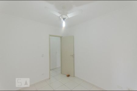 Quarto 1 de apartamento para alugar com 3 quartos, 70m² em Vila Araguaia, São Paulo