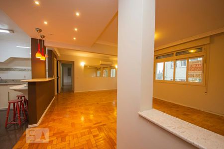 Sala  de apartamento para alugar com 3 quartos, 130m² em Moinhos de Vento, Porto Alegre