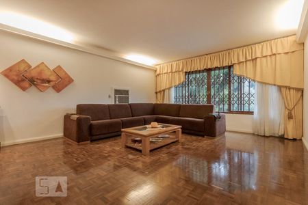 Sala de casa à venda com 4 quartos, 329m² em Chácara das Pedras, Porto Alegre