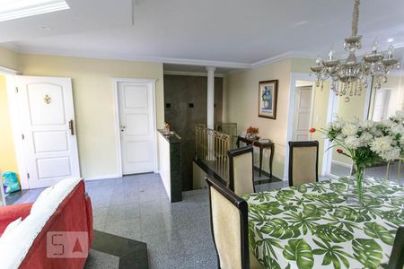 Sala 1 de casa à venda com 6 quartos, 680m² em Ouro Preto, Belo Horizonte