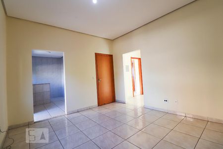 Sala de apartamento para alugar com 2 quartos, 75m² em Setor Central, Goiânia