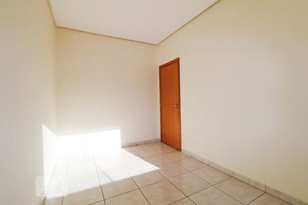 Quarto 1 de apartamento para alugar com 2 quartos, 75m² em Setor Central, Goiânia