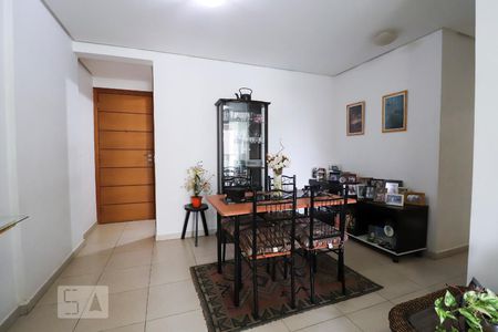 Sala de apartamento para alugar com 4 quartos, 92m² em Alto da Glória, Goiânia