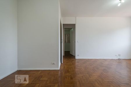 Sala de apartamento para alugar com 2 quartos, 72m² em Cidade Monções, São Paulo