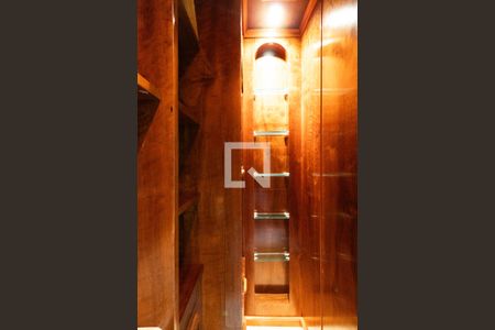 Apartamento para alugar com 336m², 4 quartos e 5 vagas Apartamento para alugar com 336m², 4 quartos e 5 vagasQuarto 5