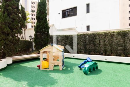 Apartamento para alugar com 336m², 4 quartos e 5 vagas Apartamento para alugar com 336m², 4 quartos e 5 vagasÁrea comum